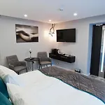 Willowa No. 5 Aparthotel